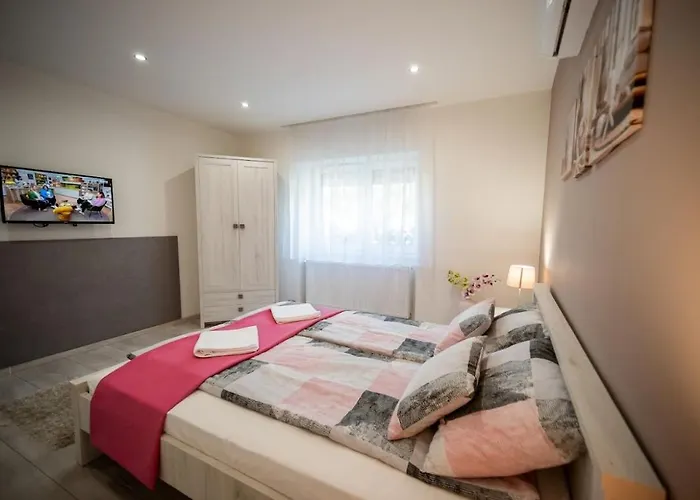 Laurapartman Apartament Gyula