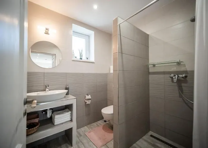 Laurapartman Apartament *